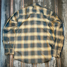 Load image into Gallery viewer, Grizzly Flannel
