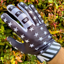 Load image into Gallery viewer, Old Glory Glove
